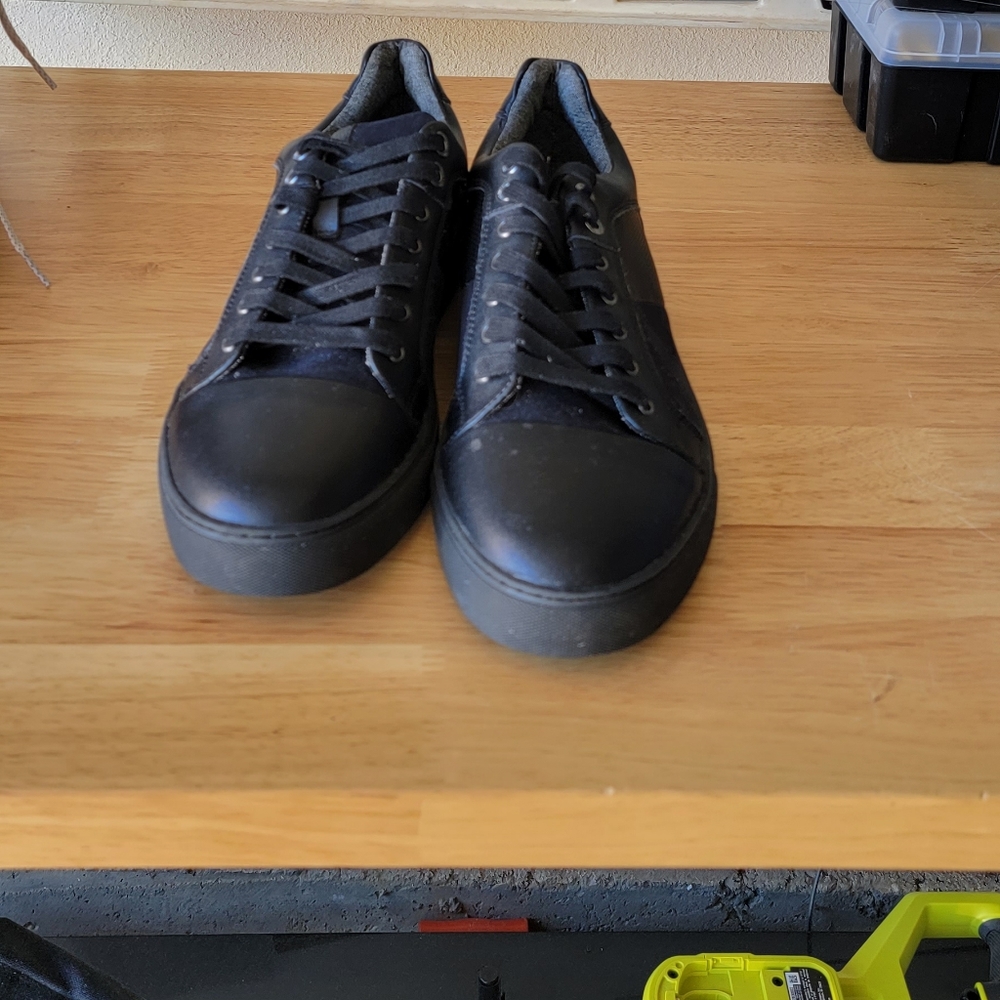 Never worn Steve Madden shoes